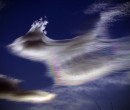 Nacreous cloud evolves into a wave